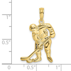 10k Hockey Player with Stick and Puck Charm
