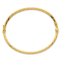 14k Polished and Diamond-cut Twisted 3.00mm Hinged Oval Bangle Bracelet