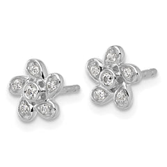 14k White Gold 1/8 carat Lab Grown Diamond VS+ F+ Complete Flower Post Earrings