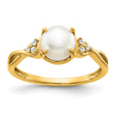 10k FWC Pearl and Diamond Ring