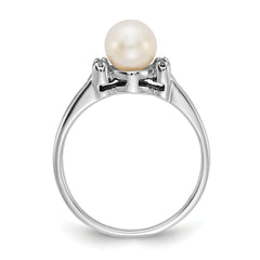 14k White Gold 6mm FW Cultured Pearl AA Diamond ring