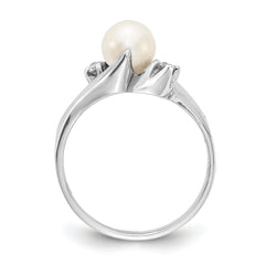14k White Gold 6mm FW Cultured Pearl AA Diamond ring