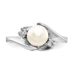 14k White Gold 6mm FW Cultured Pearl AA Diamond ring