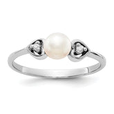 14k White Gold 4.5mm FW Cultured Pearl AA Diamond ring