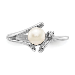 14k White Gold 5mm FW Cultured Pearl & AA Diamond Ring
