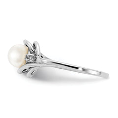 14k White Gold 5.5mm FW Cultured Pearl AA Diamond ring