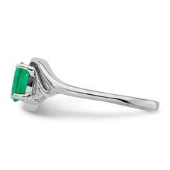 14k White Gold Emerald Ring