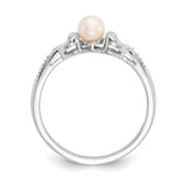 10k White Gold Fresh Water Cultured Pearl and Diamond Ring