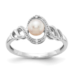 10k White Gold Fresh Water Cultured Pearl and Diamond Ring