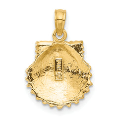 14K Gold Men's Textured Scallop Shell Pendant with Polished Finish