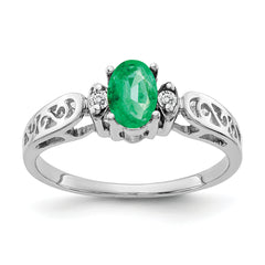14K White Gold 6x4mm Oval Emerald AA Diamond ring
