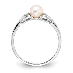 14k White Gold Fresh Water Cultured Pearl and Diamond Ring