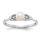 14k White Gold Fresh Water Cultured Pearl and Diamond Ring