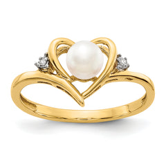 14k Fresh Water Cultured Pearl and Diamond Heart Ring
