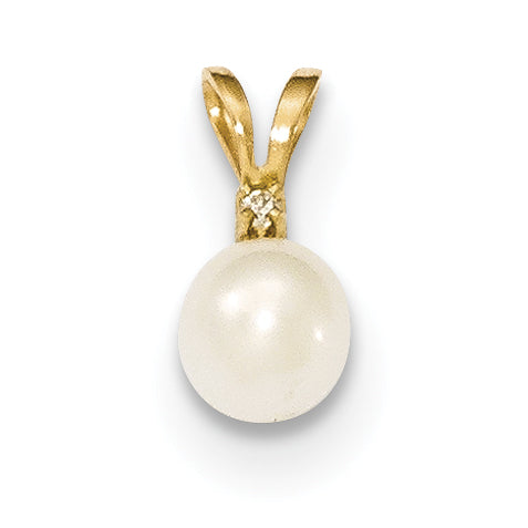 14K 5-6mm Round White Freshwater Cultured Pearl Diamond Pendant