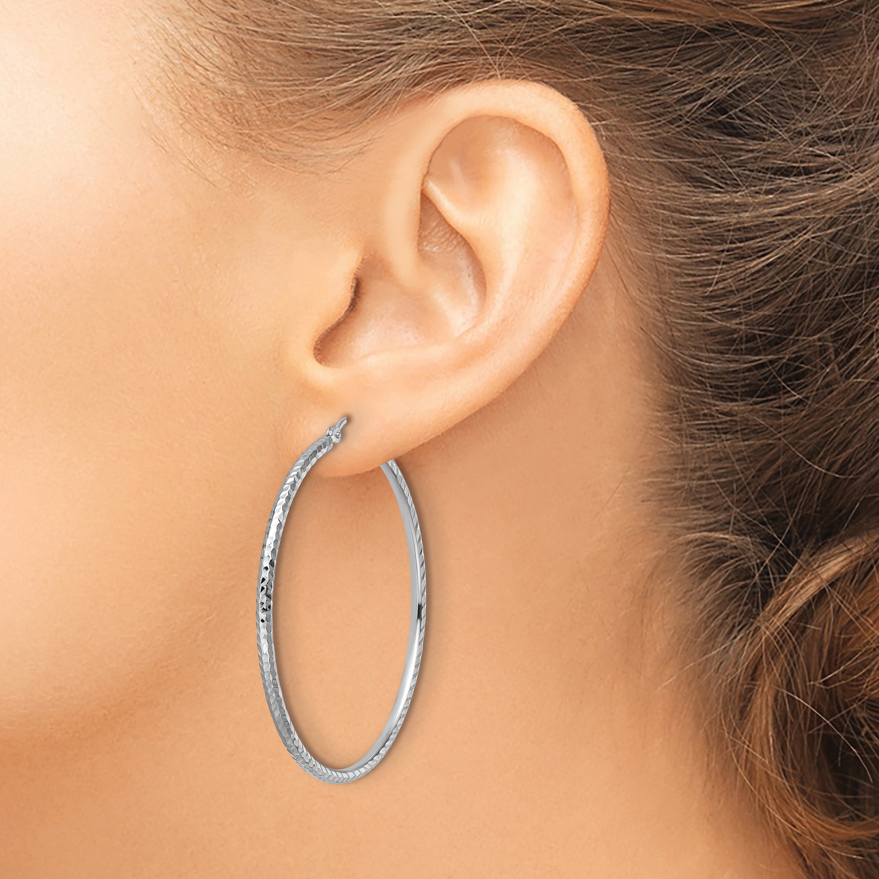 10k White Gold Diamond-cut 2mm Round Tube Hoop Earrings