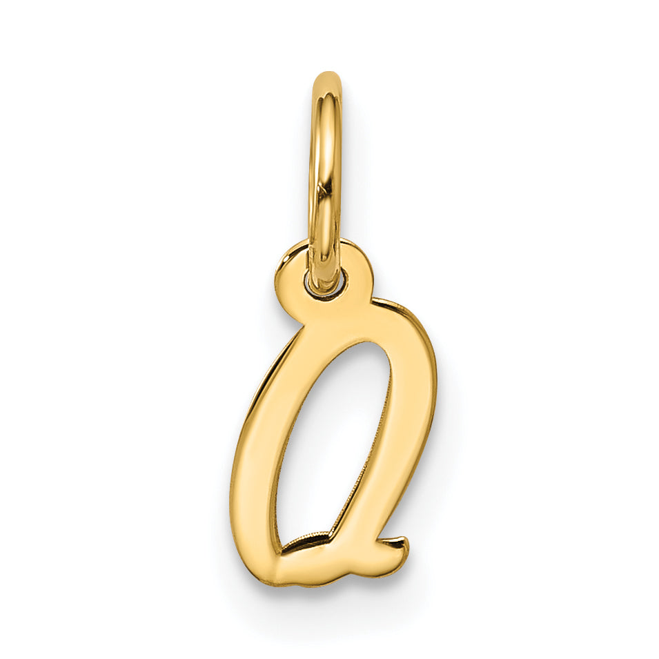 10k Small Script Initial Q Charm Main image
