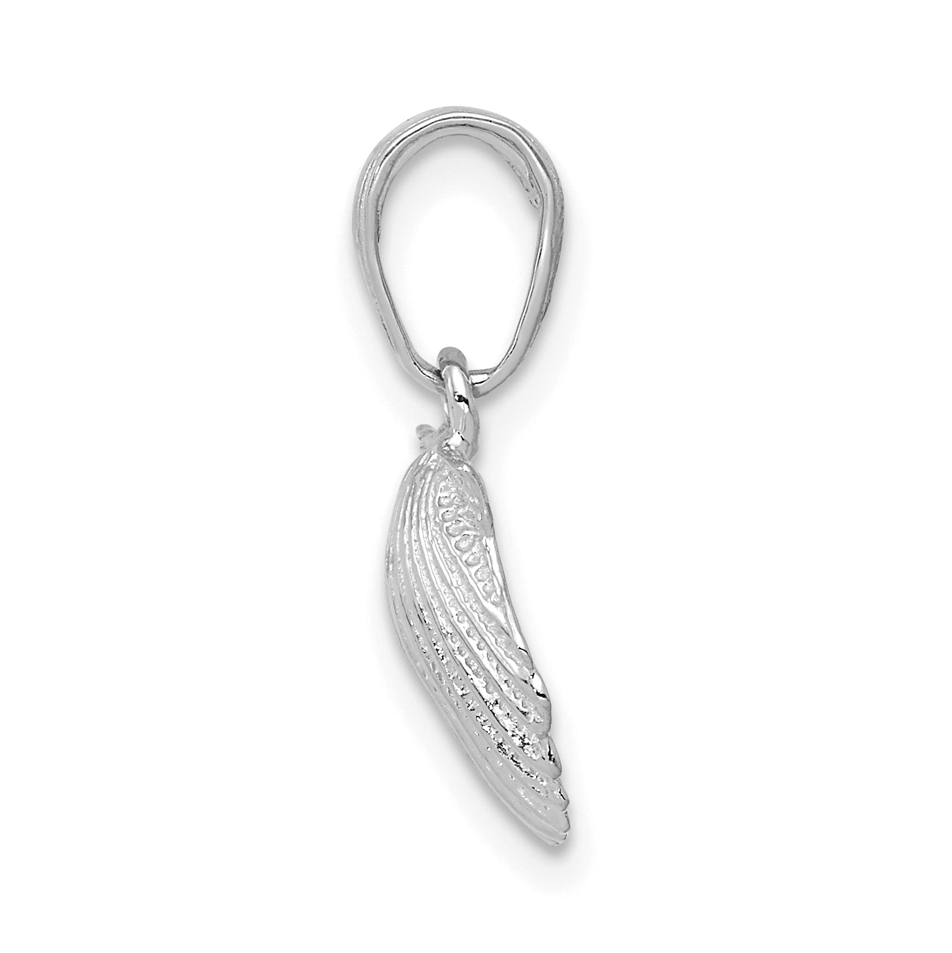 14k White Gold Scallop Shell Pendant Secondary image
