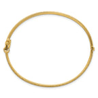 14k Polished Diamond-cut Textured 8.25mm Hinged Oval Bangle Bracelet