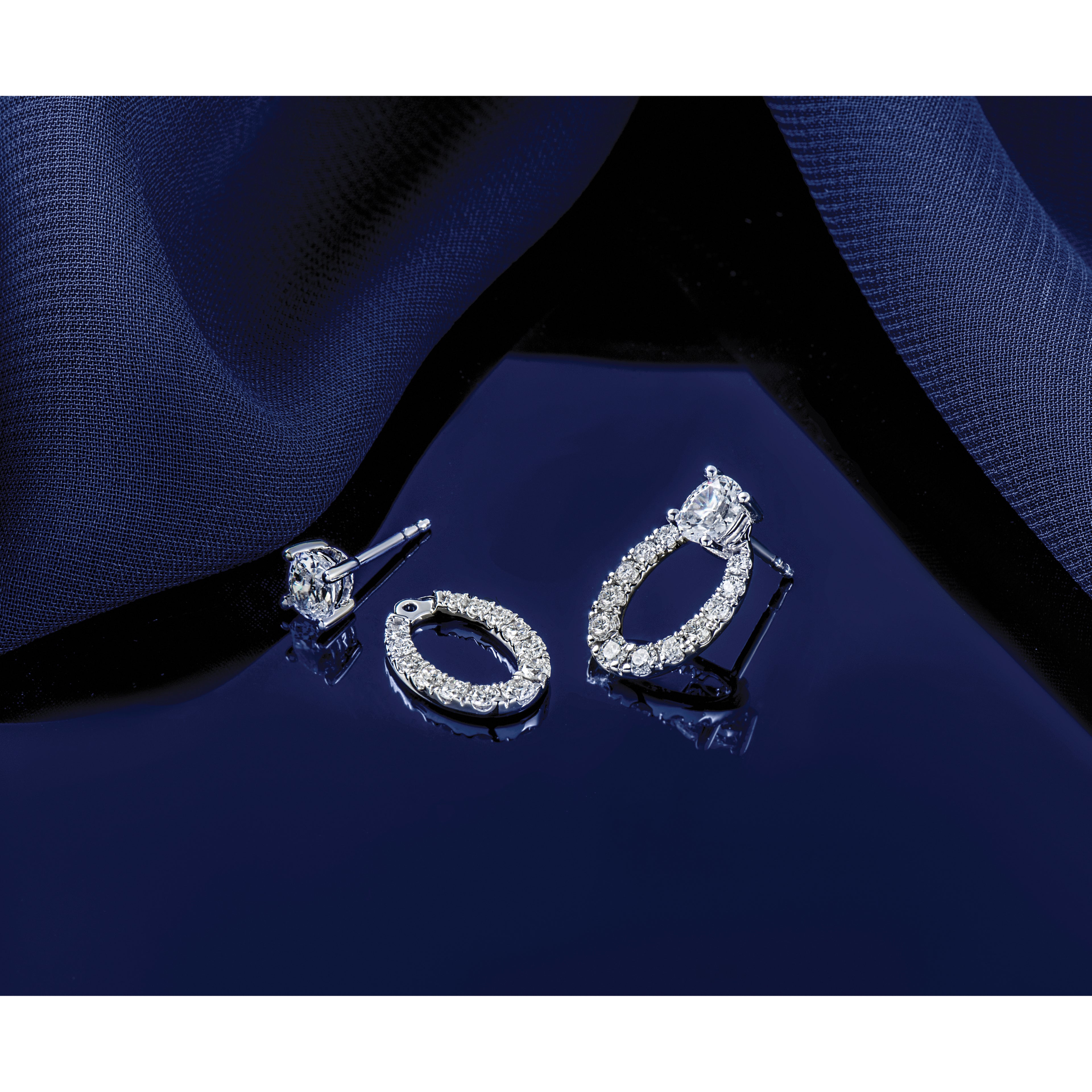 14K White Gold 1/2 ct Certified Lab-Created Diamond VS/SI+ G+, Oval-Cut 4-Prong Stud Earrings