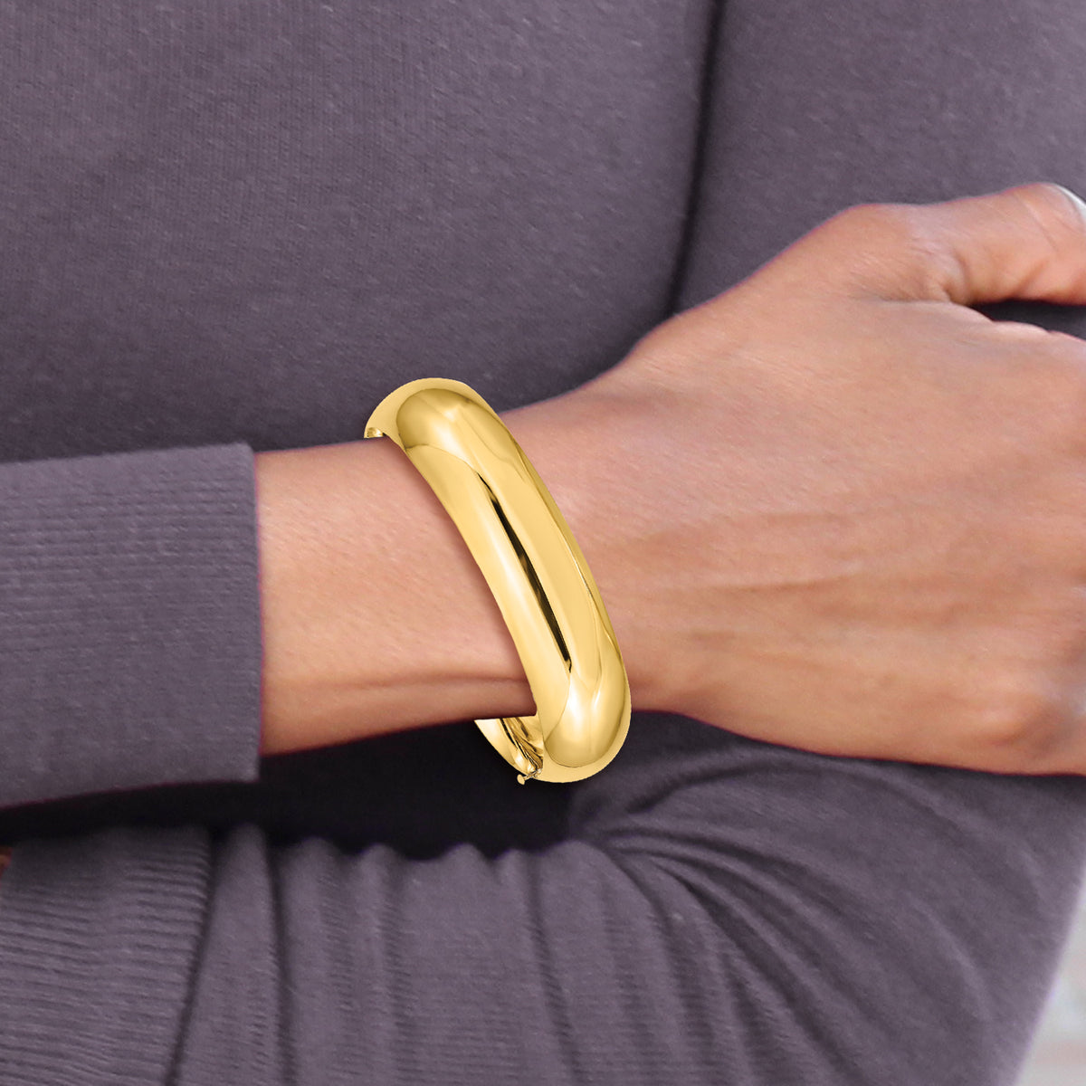 14k 11/16 Oversize High Polished 17.00mm Hinged Oval Bangle Bracelet