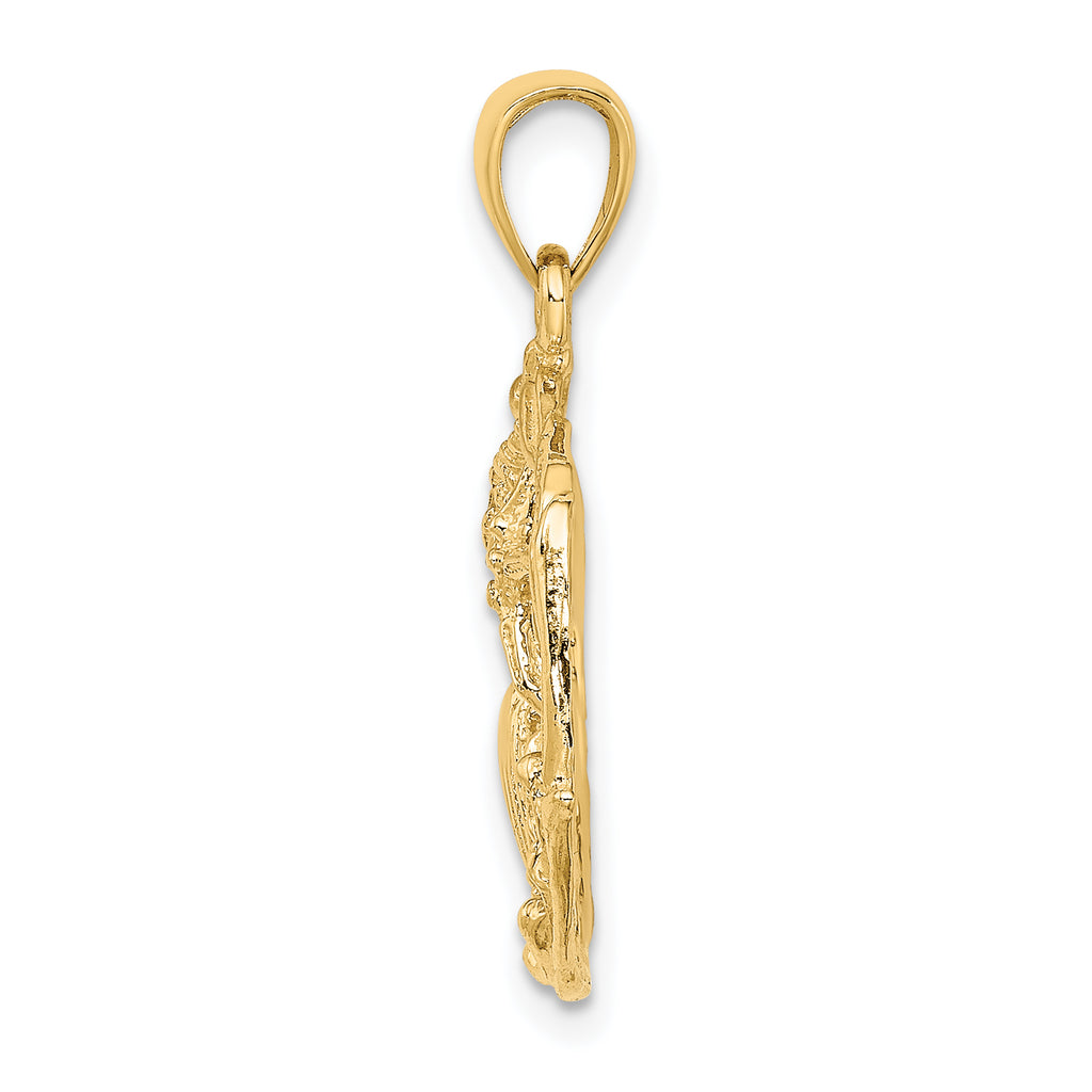 14K Shell Cluster In Circle Charm