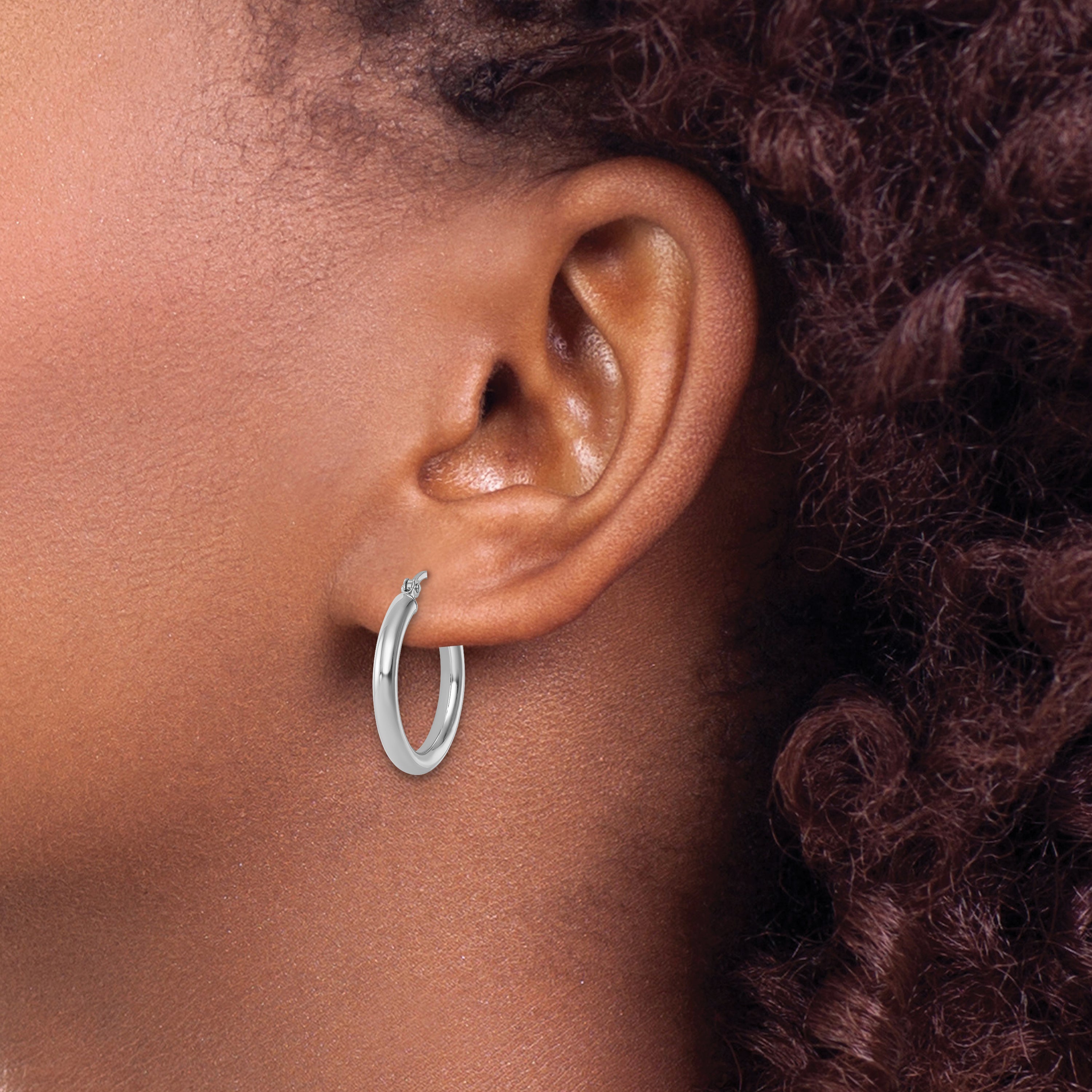 14k White Gold Polished 2.5mm Lightweight Tube Hoop Earrings