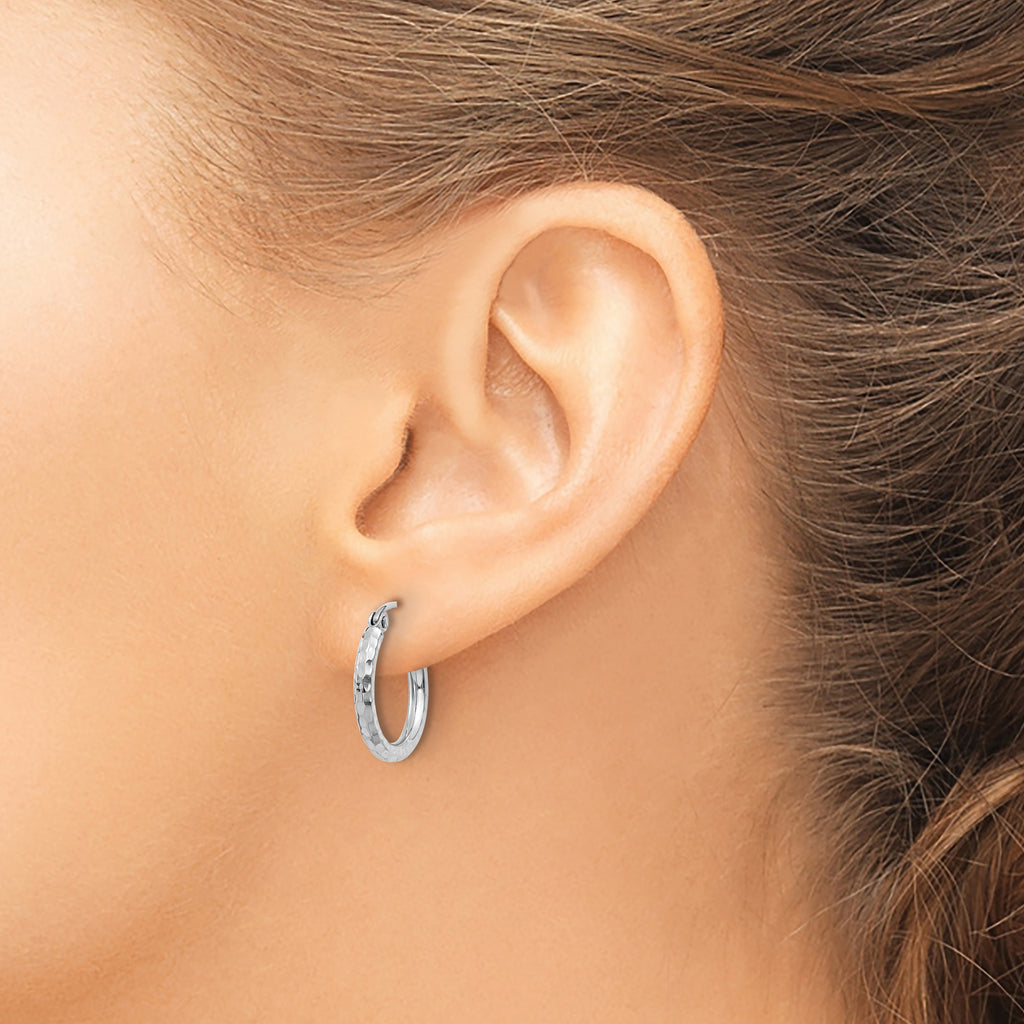 14k White Gold Diamond-cut 2mm Round Tube Hoop Earrings