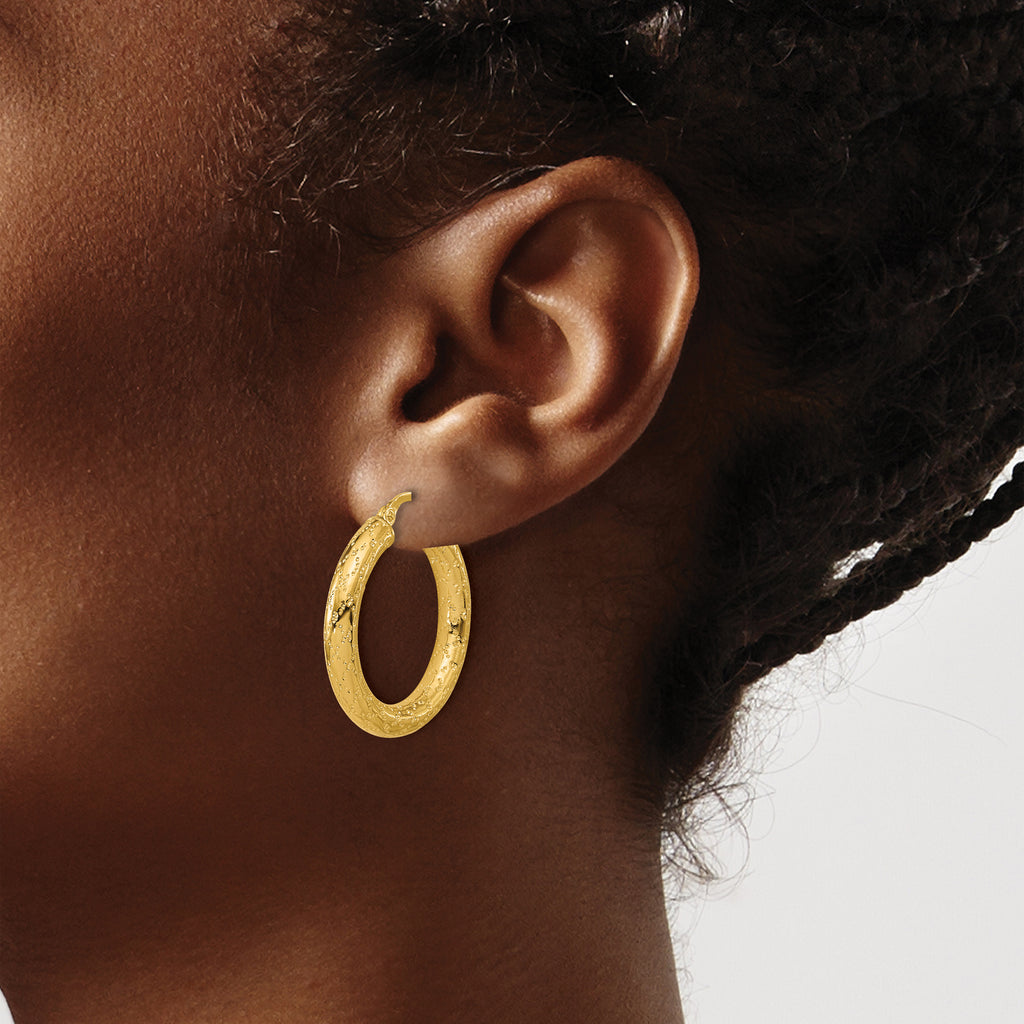 14K Polished Patterned Round Hoop Earrings