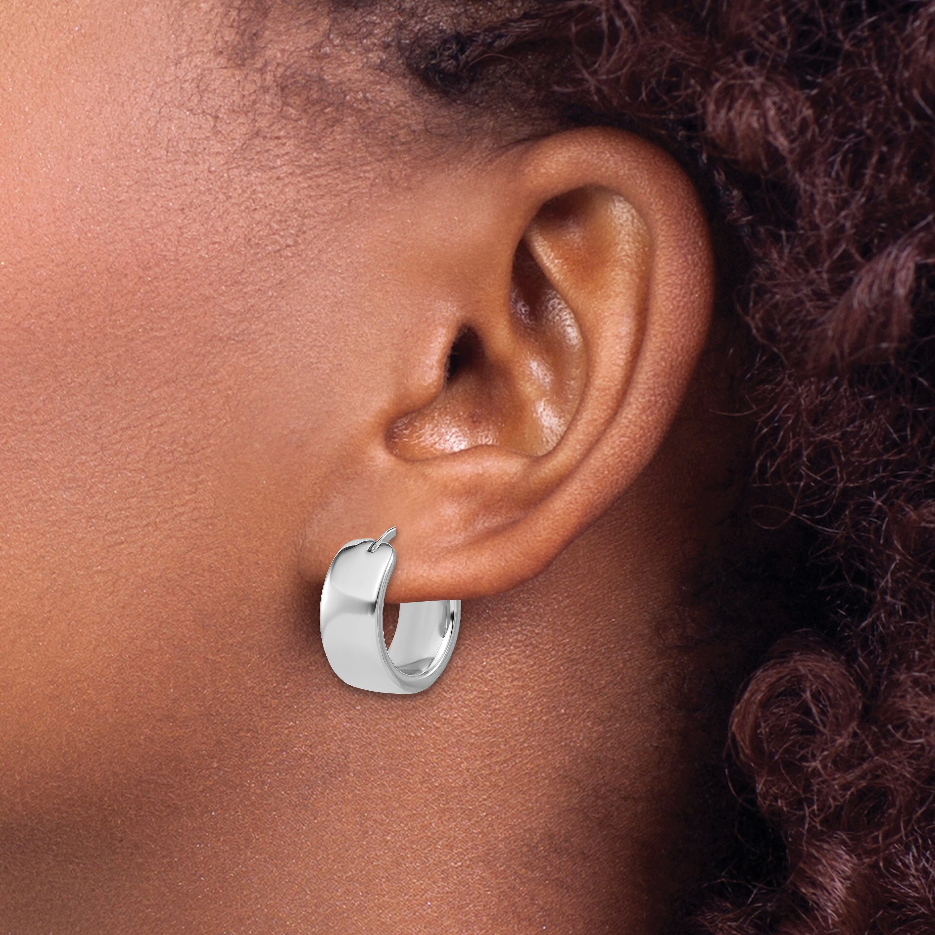 14K White Gold Polished 7.7mm Round Hoop Earrings