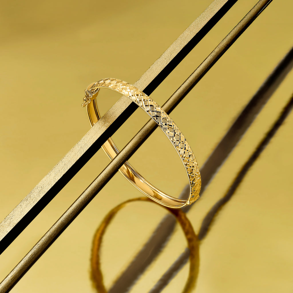 14k Polished and Diamond-cut Hinged Bangle