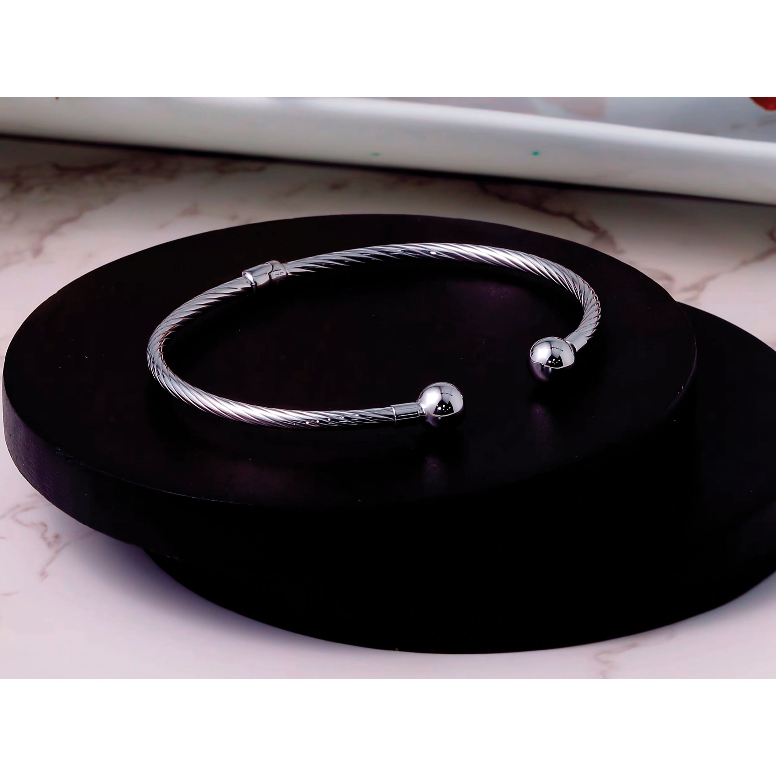14K White Gold Twisted Cuff Bracelet