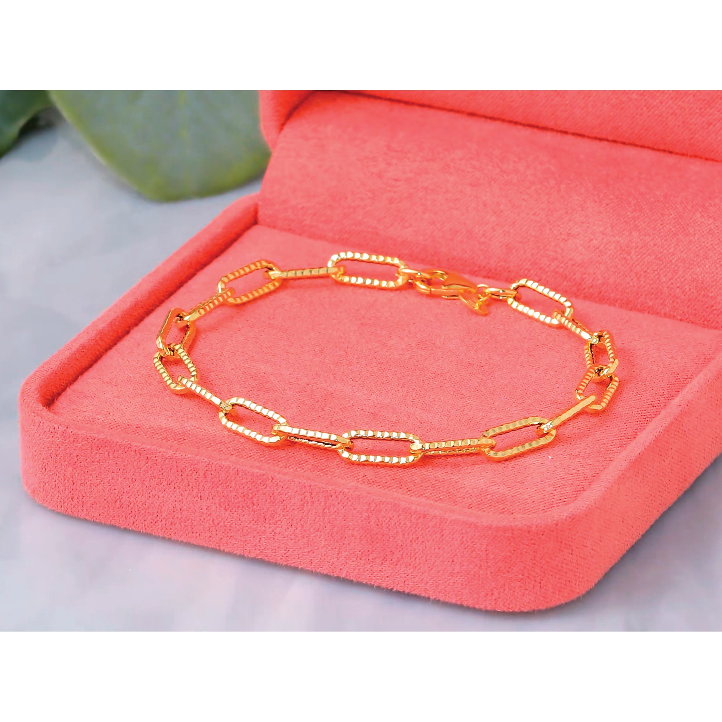 14K Yellow Gold Textured Link Bracelet, 7.5 in