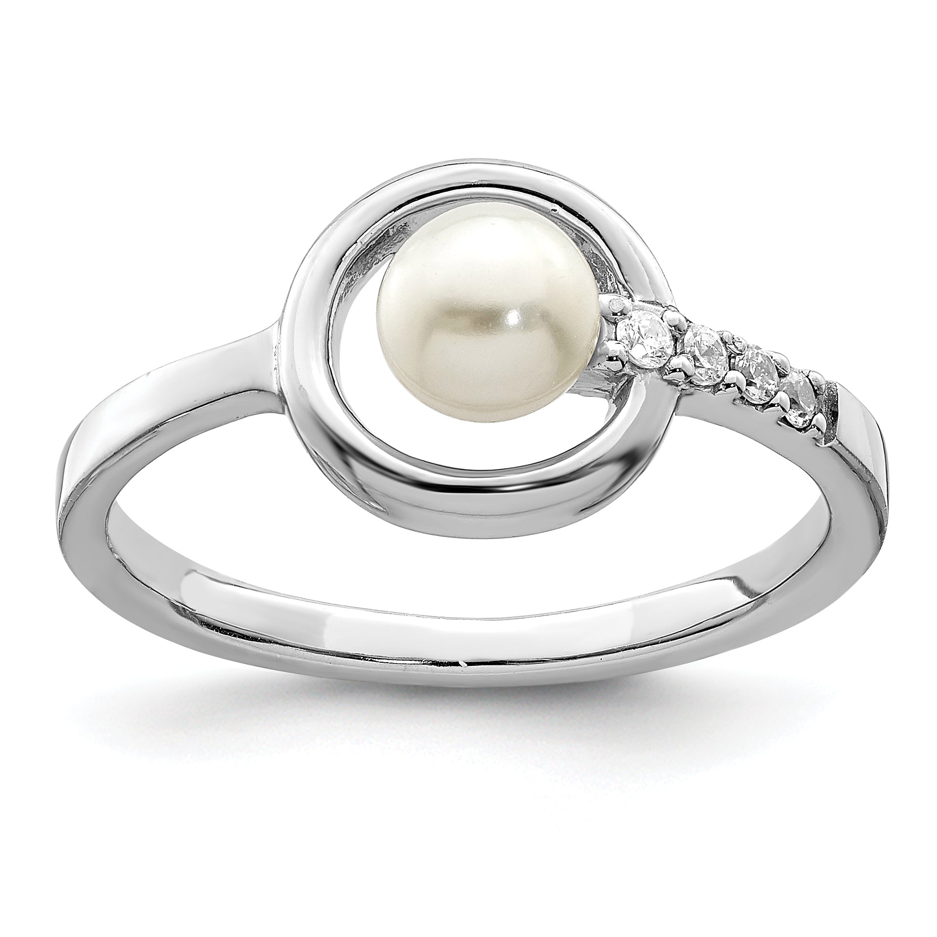 Sterling Silver Rhodium-plated CZ 5-6mm Button FWC Pearl in Circle Ring Main image