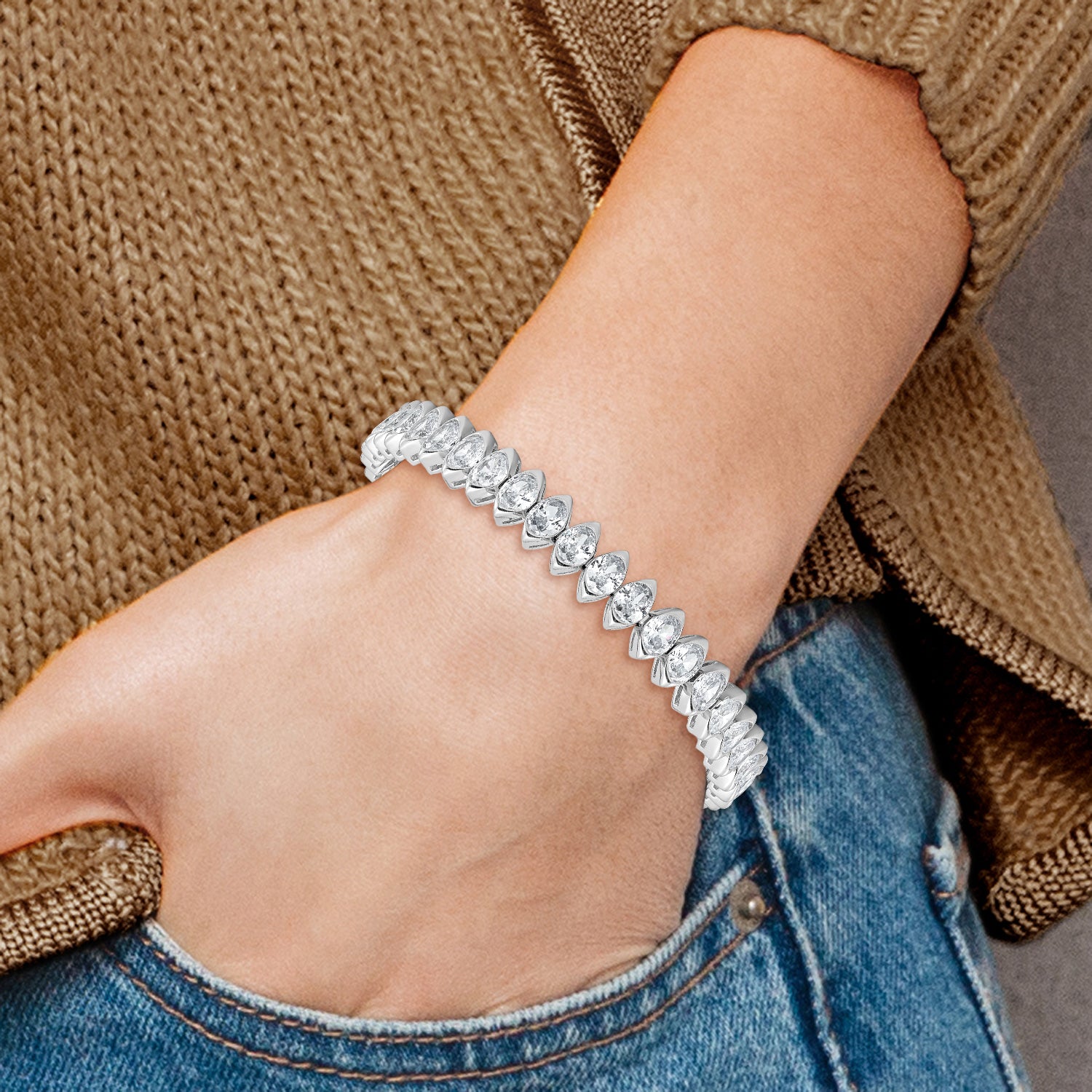 Sterling Shimmer Sterling Silver Rhodium-plated 5mm x 4mm CZ 41 Stone 7 inch Bracelet