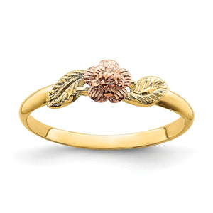 Leaves Flower Ring in 14K Two-Tone Gold, Diamond-Cut, Size 7 - Sophia Jewelers