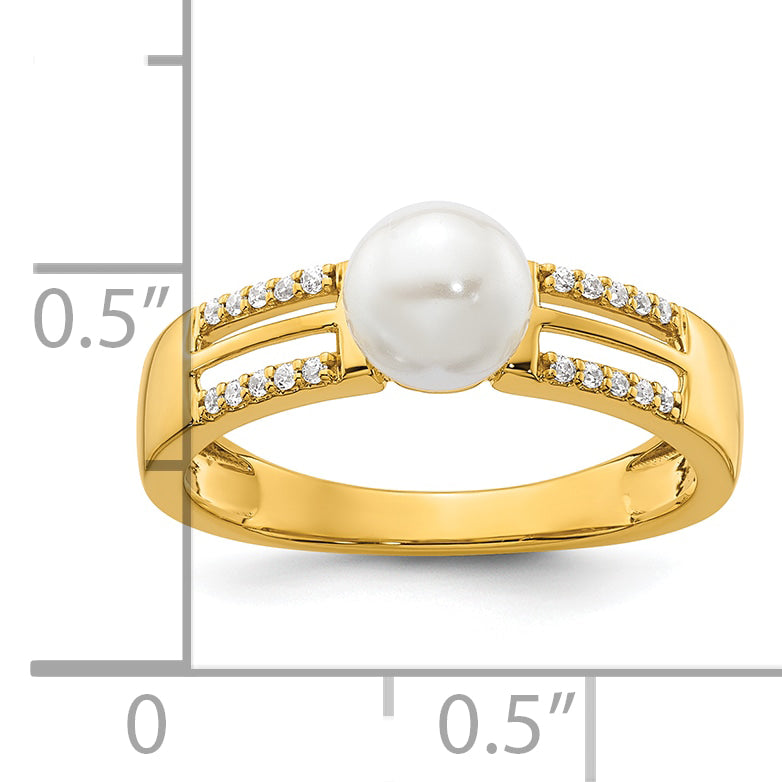 14K Polished 1/15 carat Diamond and White Freshwater Cultured Pearl Size 7 Ring
