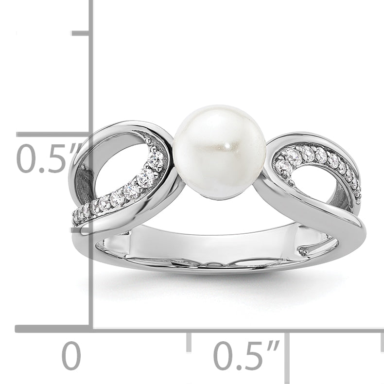 14K White Gold Polished 1/8 carat Diamond and White Freshwater Cultured Pearl Size 7 Ring