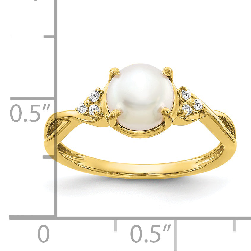 10k FWC Pearl and Diamond Ring Secondary image