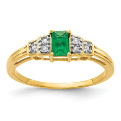 10K Emerald and Diamond Ring