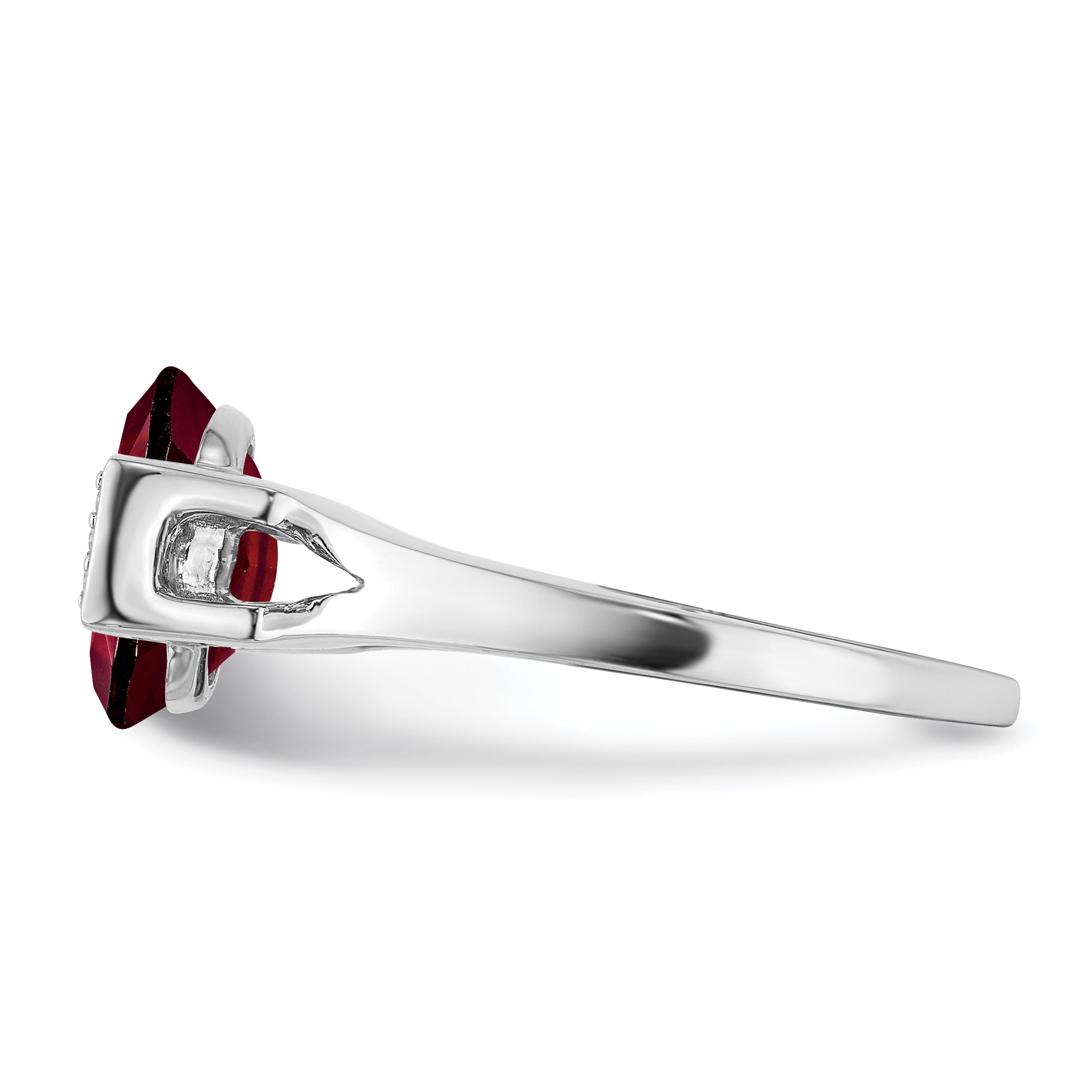 14k White Gold Oval Garnet and Diamond Ring