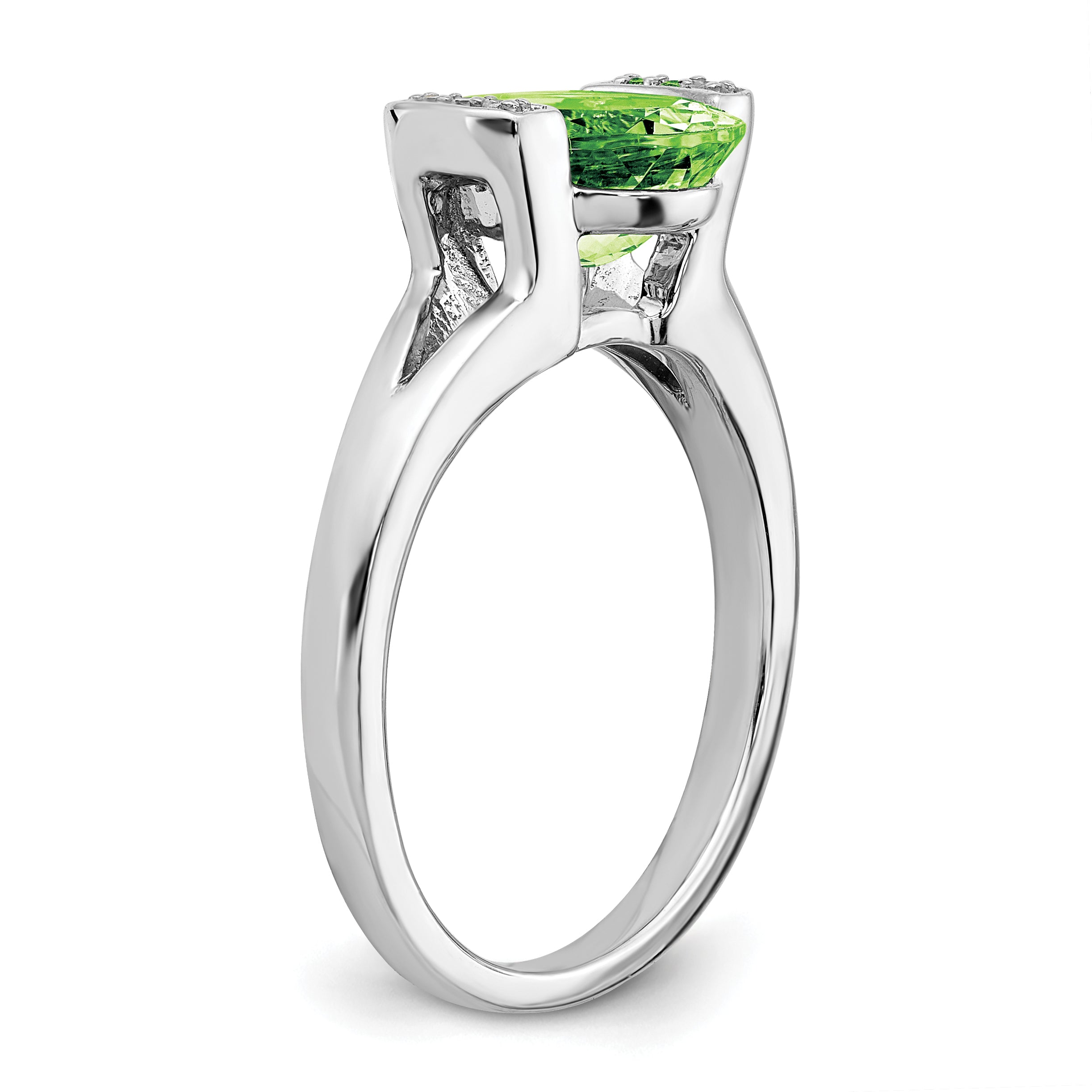 14k White Gold Oval Peridot and Diamond Ring