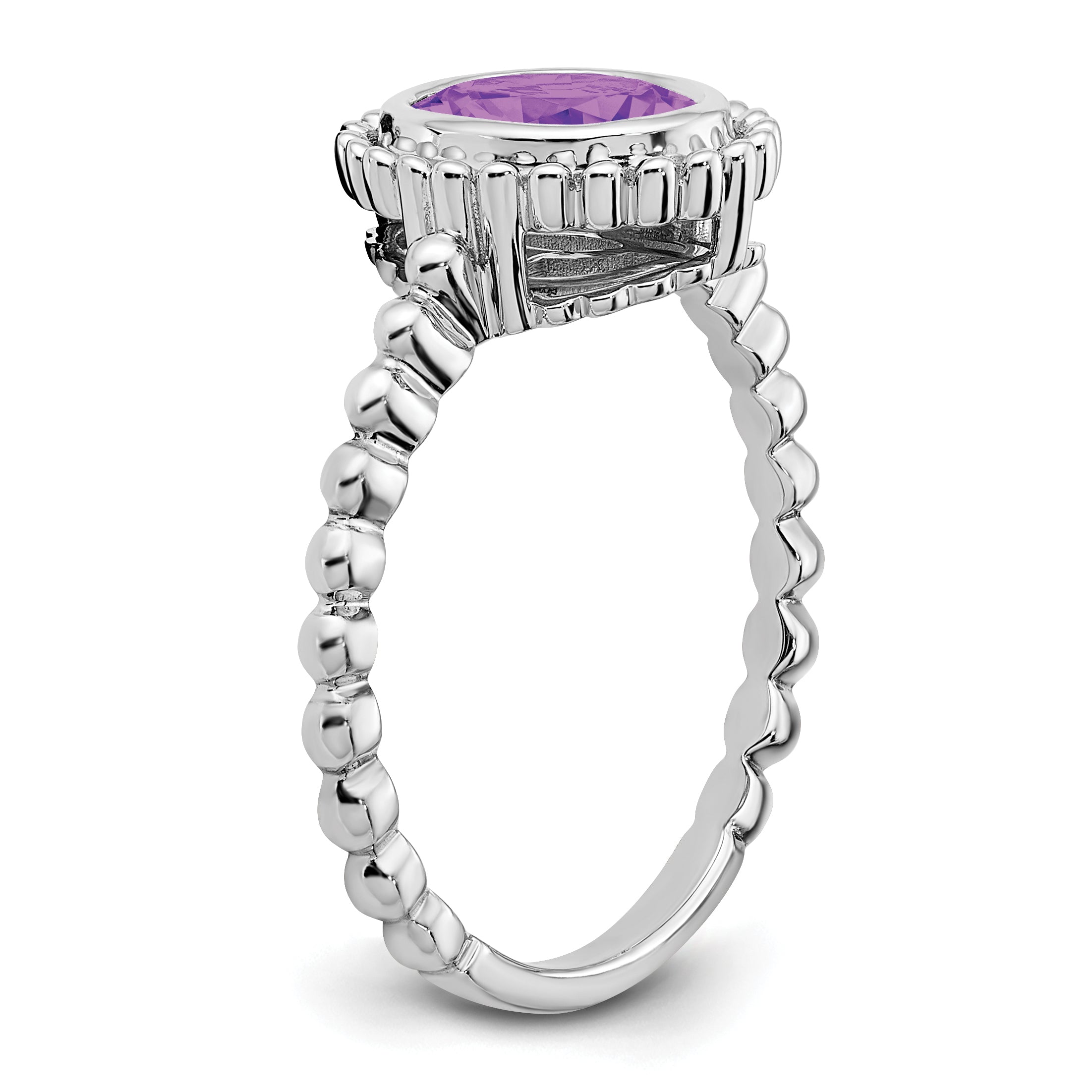 14k White Gold Oval Amethyst Ring