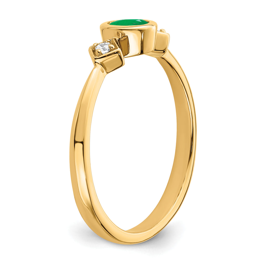 14k Oval Bezel Emerald and Diamond Ring
