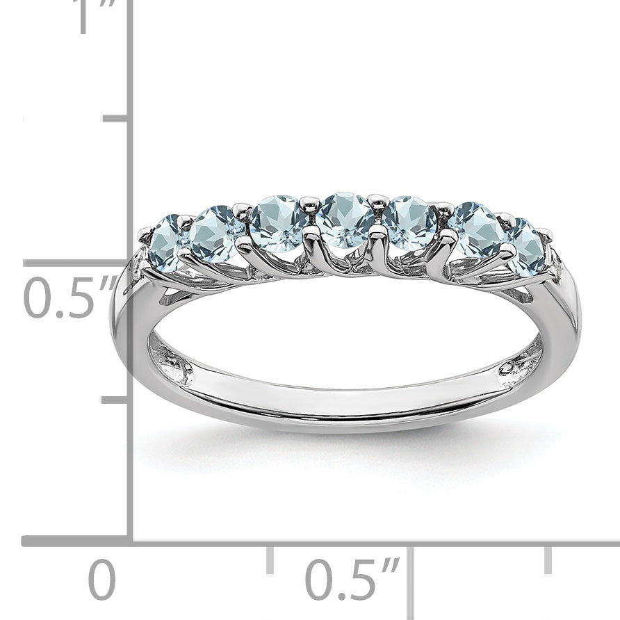 10k White Gold Aquamarine and Diamond 7-stone Ring Secondary image