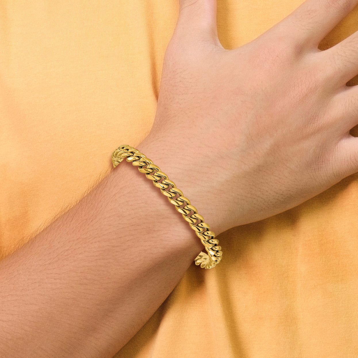 Men's Polished Gold-Tone Stainless Steel Curb Chain Bracelet 8mm