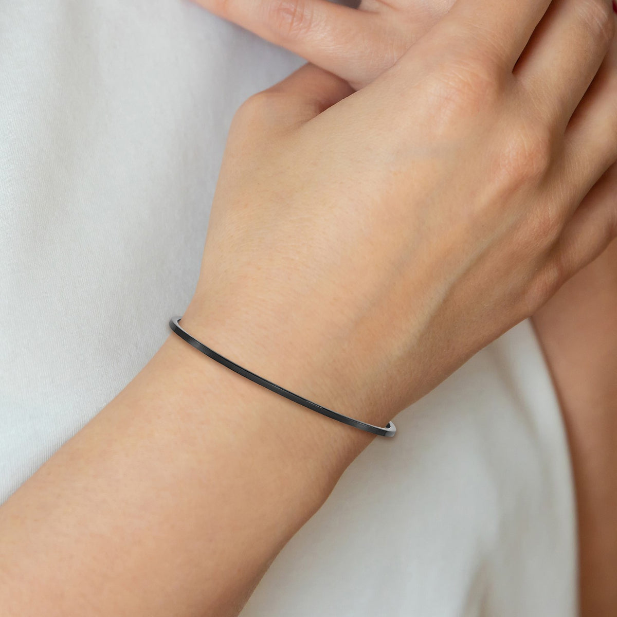 Chisel Bangle Bracelet in Black IP-Plated Stainless Steel, 2mm - Sophia Jewelers