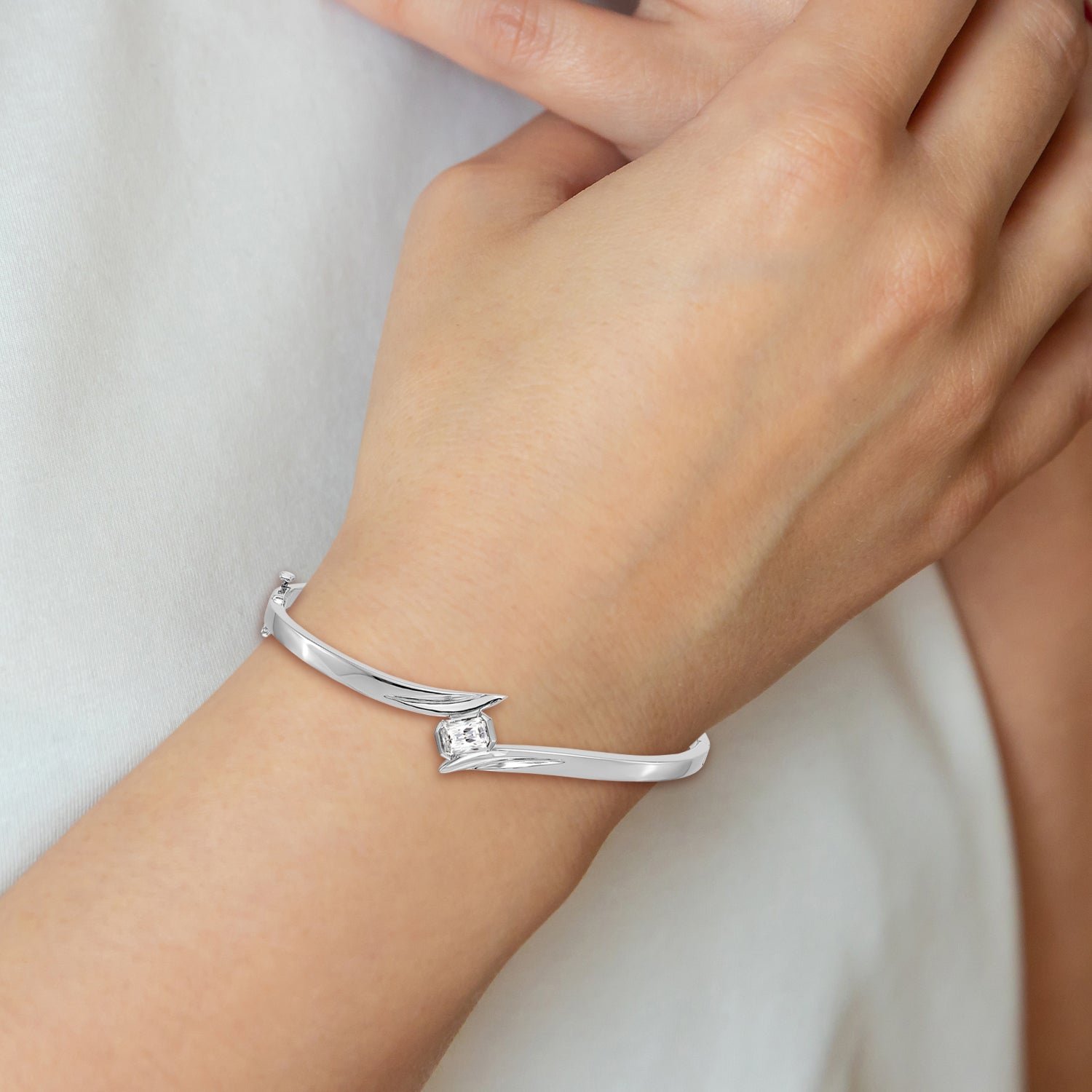 14k White Gold Complete 3/4 carat Emerald-cut VS Diamond Hinged Oval Bangle  Bracelet
