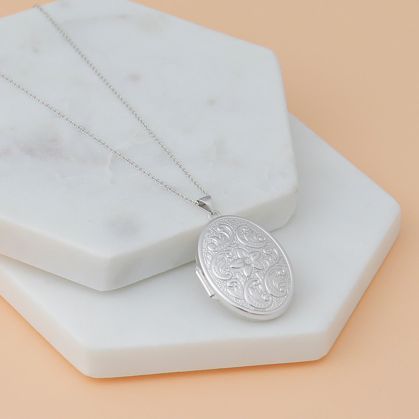 14K White Gold 18 inch .95mm Diamond-cut Cable with Lobster Clasp Chain
