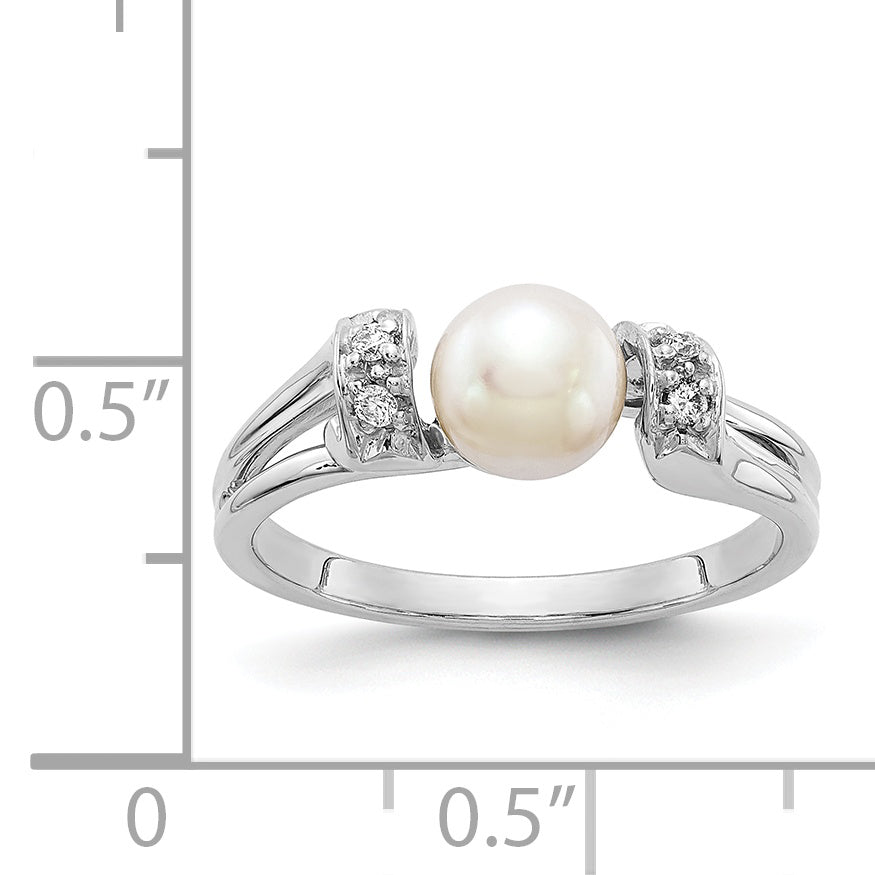 14k White Gold 6mm FW Cultured Pearl AA Diamond Ring